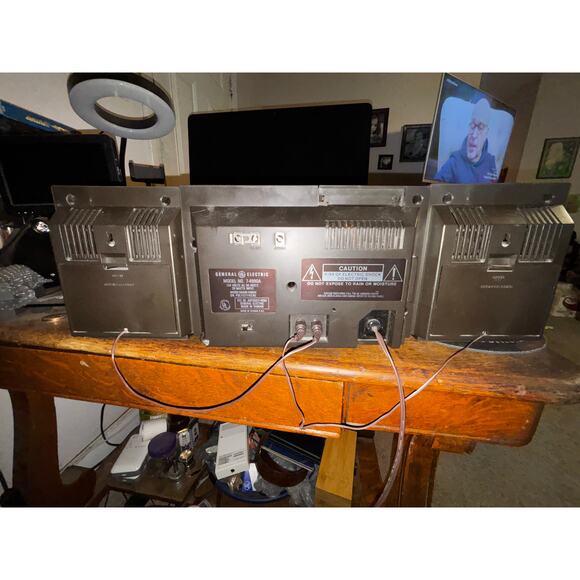 General Electric AM/FM Stereo Clock Radio Cassette Recorder – For Parts/Repair - Picture 10 of 15